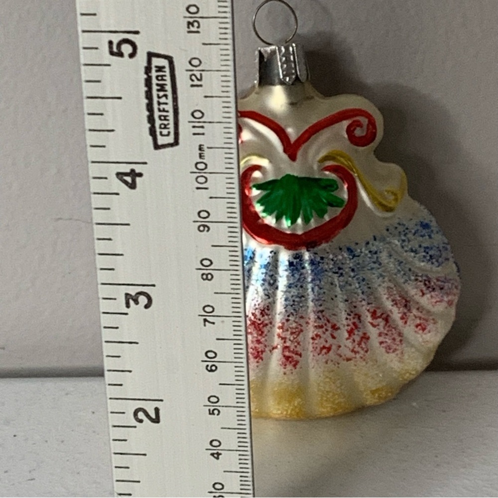 Festive German Seashell blown glass‎ Ornament. - Picture 3 of 4